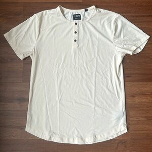 Cuts Clothing AO Curve-Hem Henley Bone Signature Fit